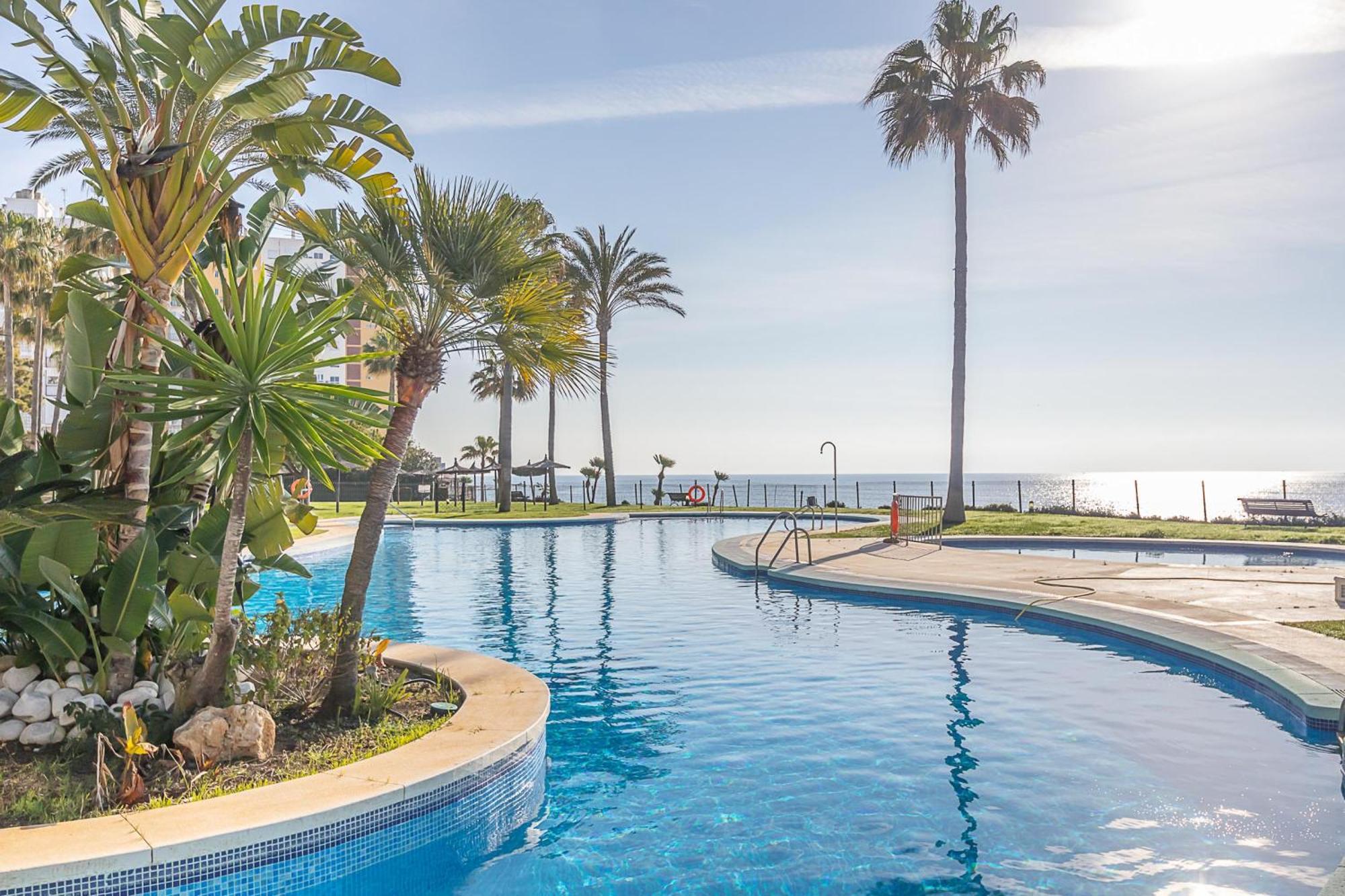 Mi Capricho Beach Front Sea View & Pool - Happy Rentals Sitio de Calahonda Екстер'єр фото